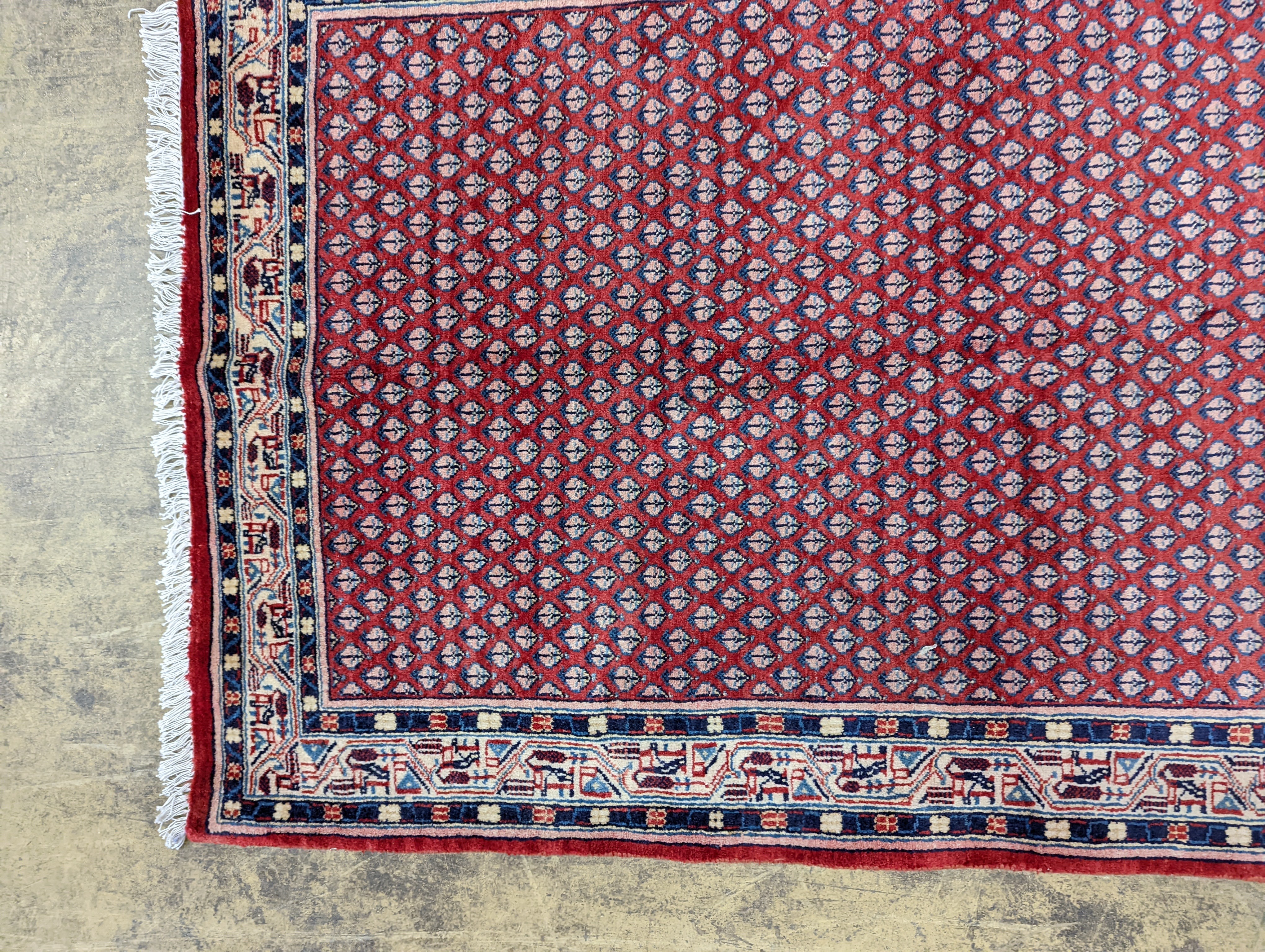 An Arrak rug, 152 x 103cm